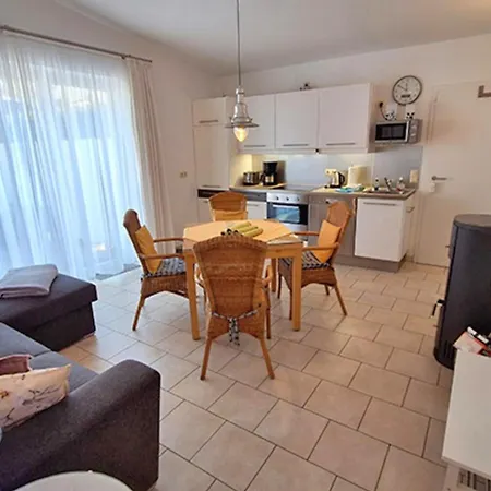 Anna Whg1 Brinkmannhaus 4-sterne - Praktisch Fast Am Strand, Terrasse, Grill * Ostseebad Heringsdorf